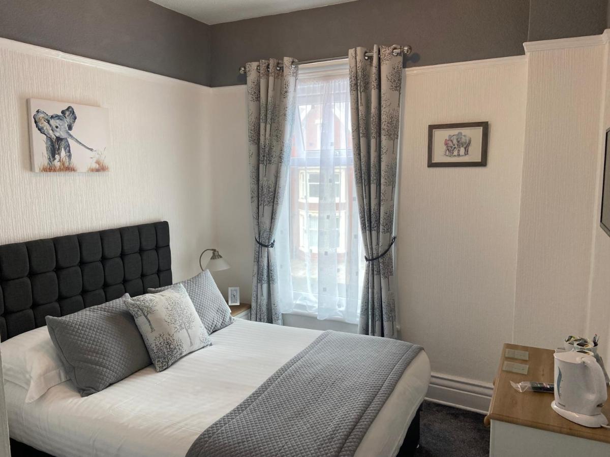 בלקפול The Beechcliffe Hotel - Over 35'S Only מראה חיצוני תמונה