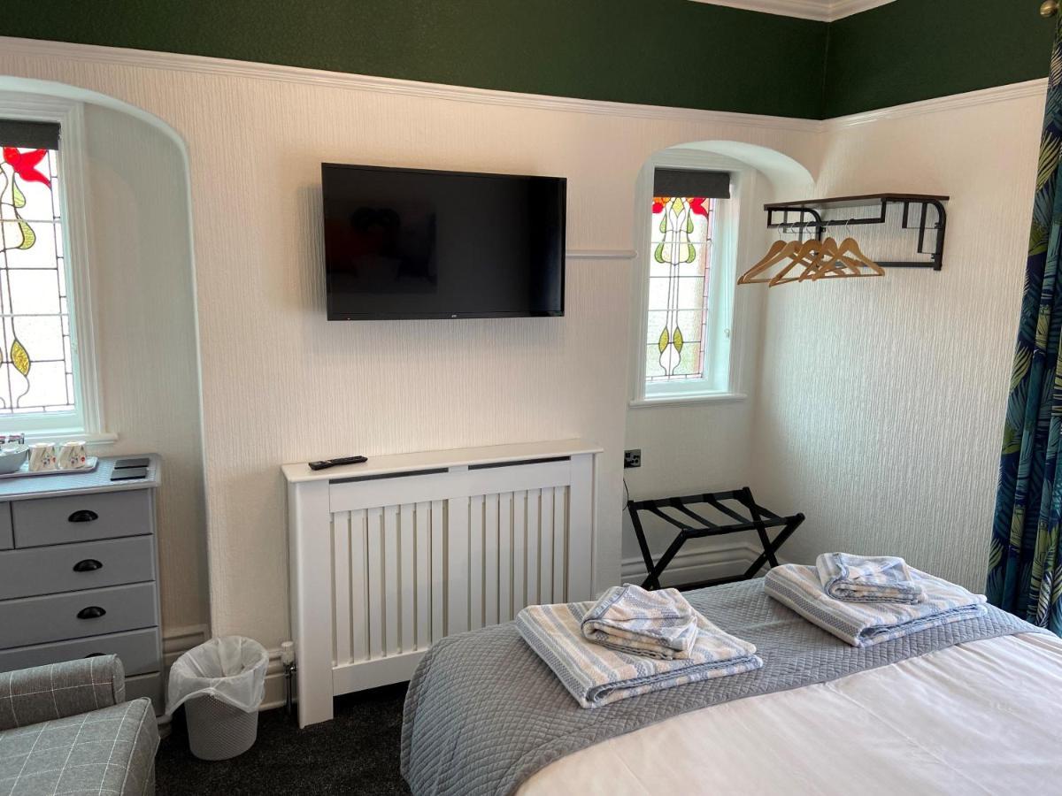 בלקפול The Beechcliffe Hotel - Over 35'S Only מראה חיצוני תמונה