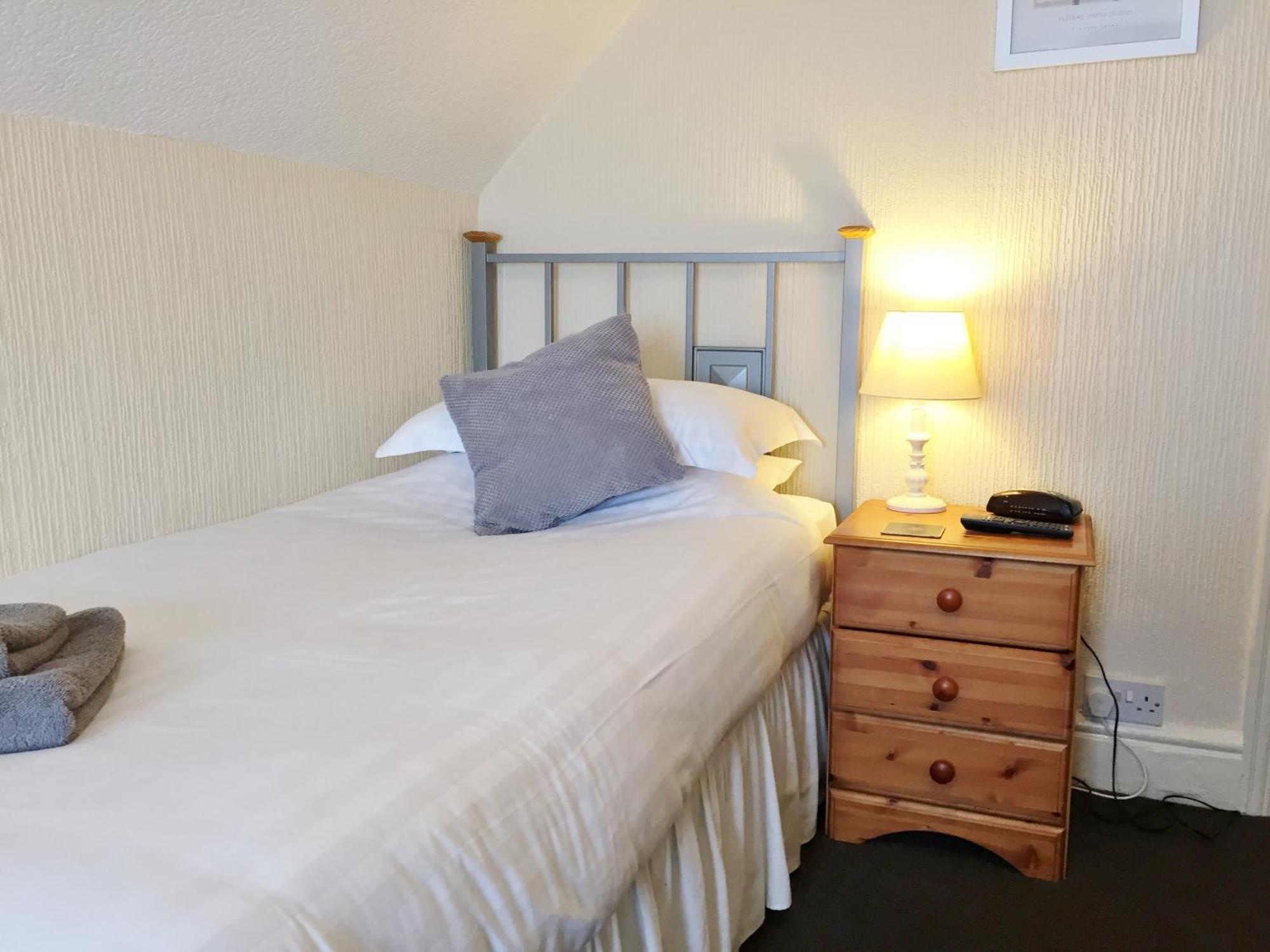 בלקפול The Beechcliffe Hotel - Over 35'S Only חדר תמונה