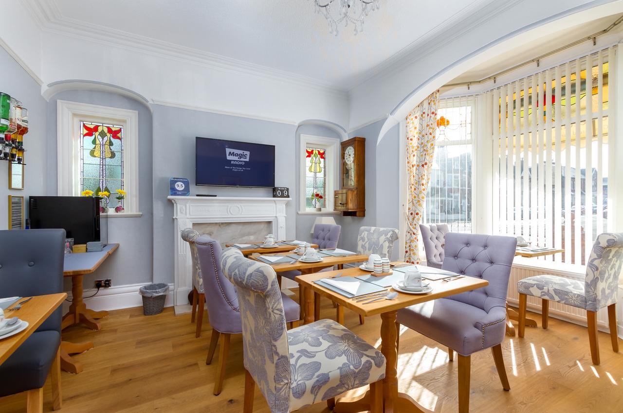 בלקפול The Beechcliffe Hotel - Over 35'S Only מראה חיצוני תמונה